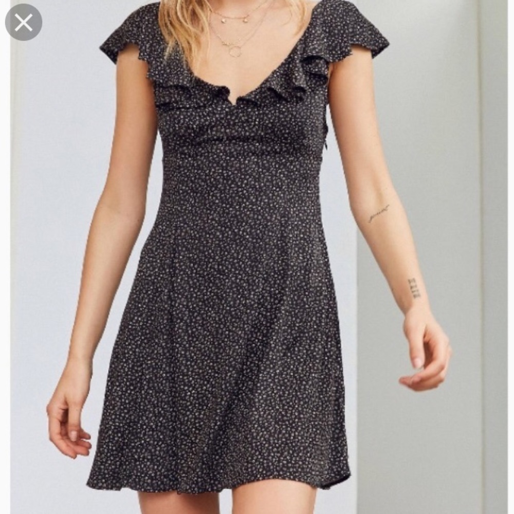 Kimchi Blue Daisy May mini dress